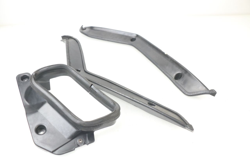 photo de INTERIEUR TETE DE FOURCHE KAWASAKI GTR 1000 (1994 - 2004) - Vue principale