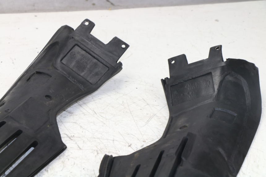 photo de INTERIEUR TETE DE FOURCHE BMW K 75 RT ABS 750 (1989 - 1997) - Autre angle de vue