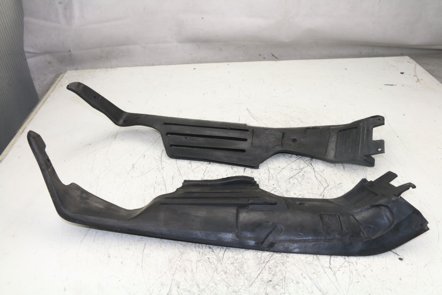 photo de INTERIEUR TETE DE FOURCHE BMW K 75 RT ABS 750 (1989 - 1997) - Vue d’ensemble