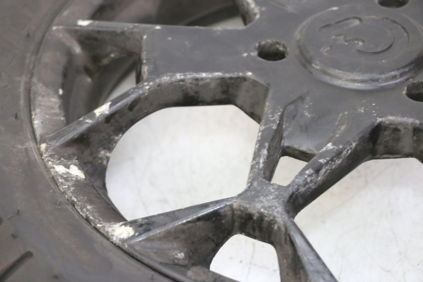 photo de JANTE ARRIÈRE ET PNEU QUADRO 4 4D 350 (2015 - 2018) - Points de fixation