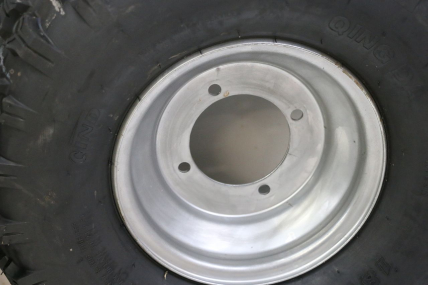 photo de JANTE ARRIÈRE ET PNEU ANGELL ENFANT 1 - Vue d’ensemble