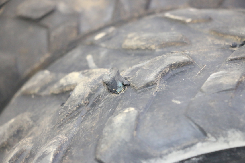 photo de JANTE ARRIÈRE ET PNEU KEROX BAZOOKA 110 - Focus structure