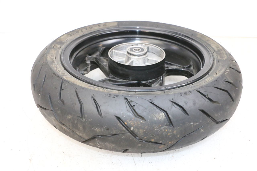 photo de JANTE ARRIÈRE ET PNEU MAG POWER BOMBERS 4T 50 (2016 - 2026) - Vue d’ensemble