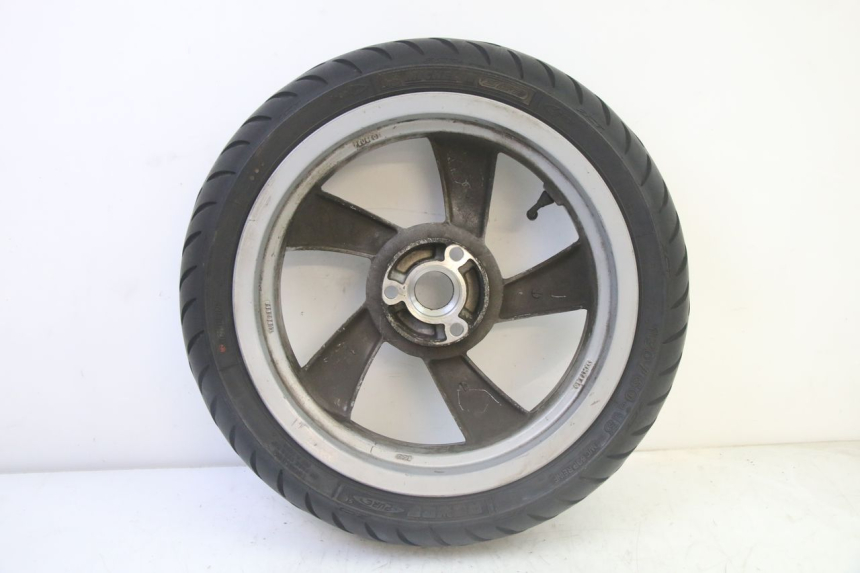 photo de JANTE ARRIÈRE ET PNEU PEUGEOT CITYSTAR 50 (2013 - 2017) - Détail de la pièce