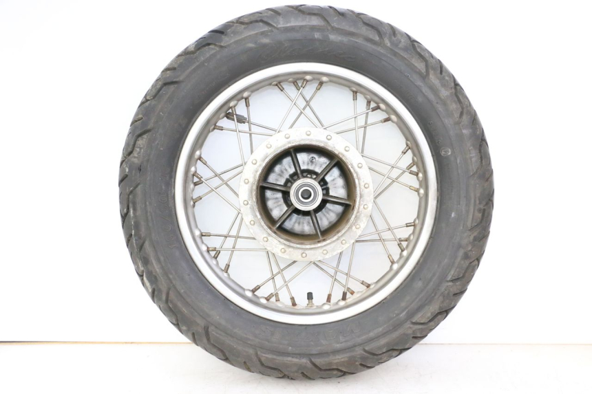 photo de JANTE ARRIÈRE ET PNEU APRILIA CLASSIC 125 (1995 - 2001) - Vue principale