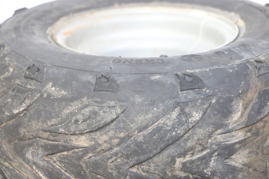 photo de JANTE ARRIÈRE ET PNEU SPEEDY DELUXE 125 - Zoom état d’usage