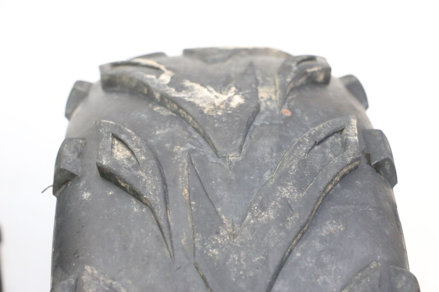 photo de JANTE ARRIÈRE ET PNEU SPEEDY DELUXE 125 - État de surface