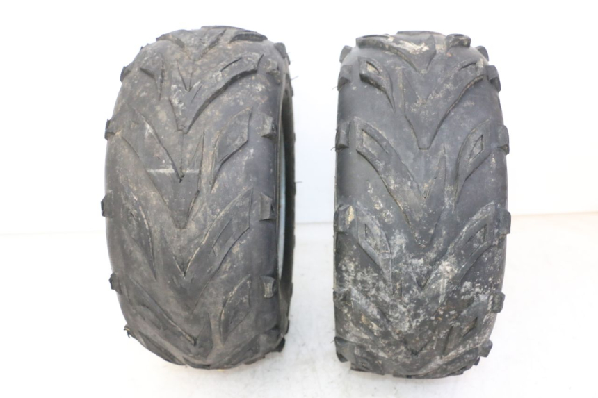 photo de JANTE ARRIÈRE ET PNEU SPEEDY DELUXE 125 - Pièce contrôlée