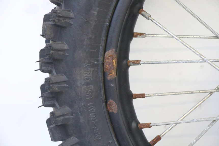 photo de JANTE ARRIÈRE ET PNEU ORION DIRT BIKE 125 - Vue d’ensemble