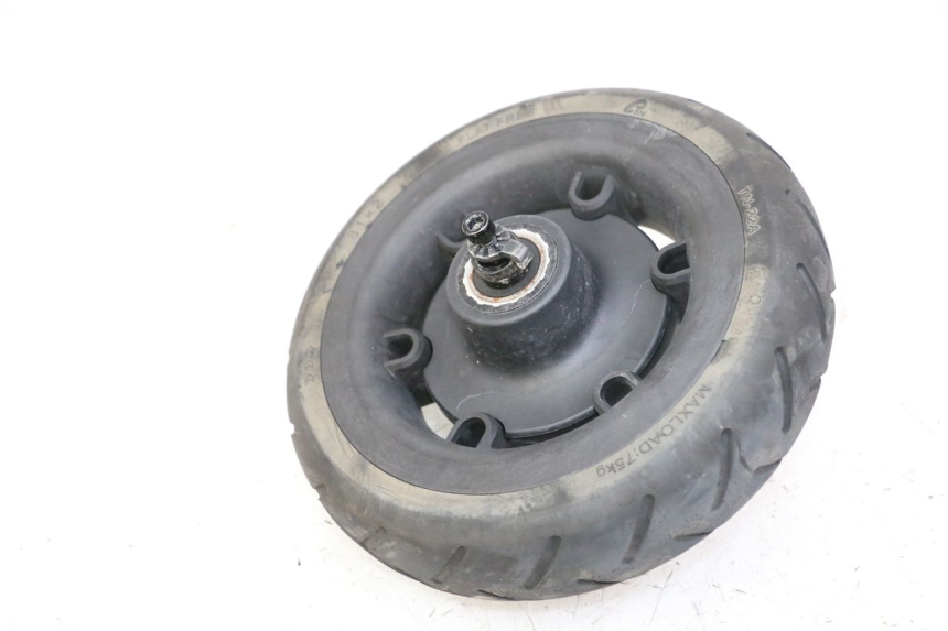 photo de JANTE ARRIÈRE ET PNEU SEGWAY NINEBOT E2 1 - Autre angle de vue