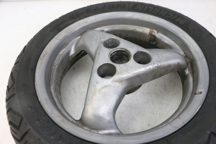 photo de JANTE ARRIÈRE ET PNEU PEUGEOT ELYSTAR 125 (2002 - 2007) - Autre angle de vue