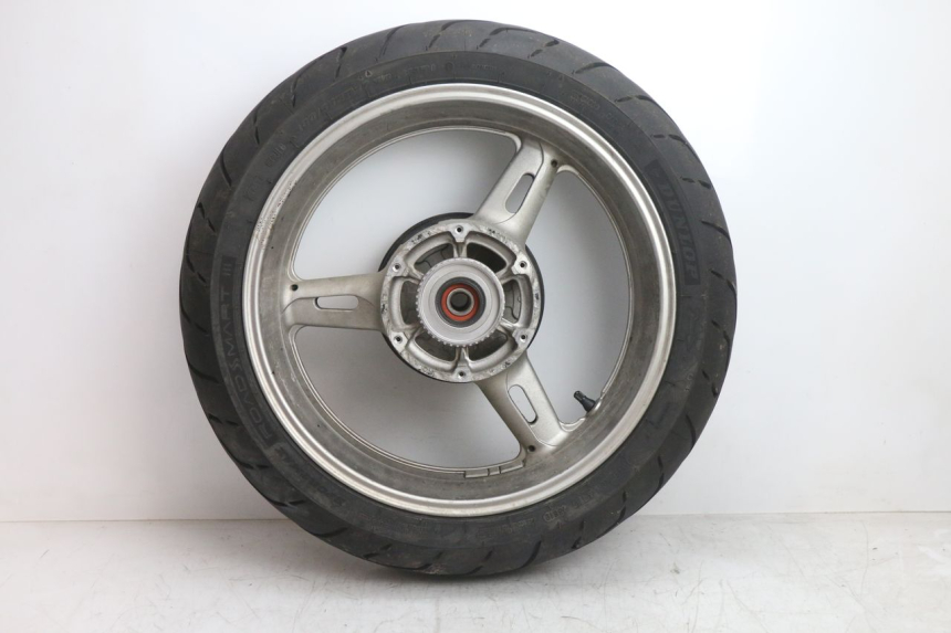 photo de JANTE ARRIÈRE ET PNEU YAMAHA FJR 1300 (2001 - 2005) - Vue principale