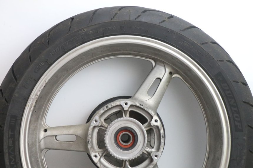 photo de JANTE ARRIÈRE ET PNEU YAMAHA FJR 1300 (2001 - 2005) - Détail de la pièce