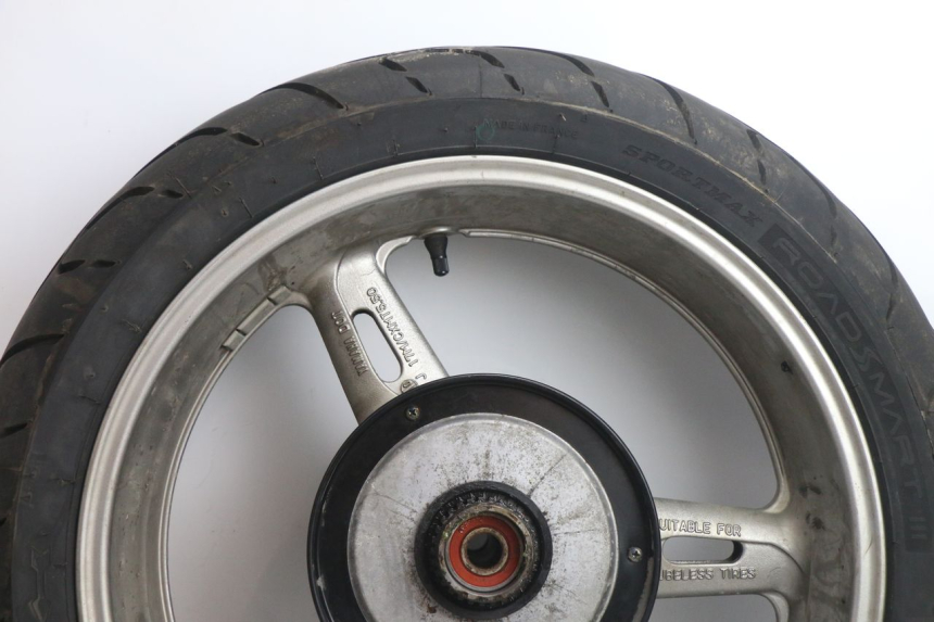 photo de JANTE ARRIÈRE ET PNEU YAMAHA FJR 1300 (2001 - 2005) - Points de fixation