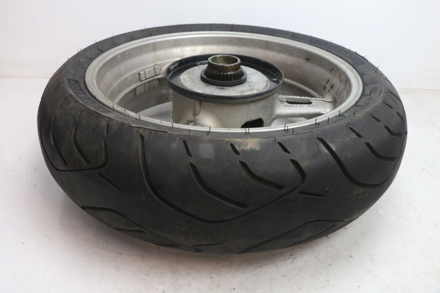 photo de JANTE ARRIÈRE ET PNEU YAMAHA FJR 1300 (2001 - 2005) - Pièce contrôlée