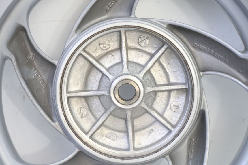 photo de JANTE ARRIÈRE ET PNEU PIAGGIO FLY 2T 50 (2004 - 2017) - Vue produit