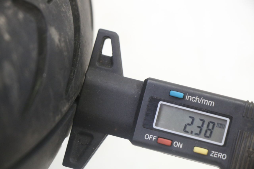 photo de JANTE ARRIÈRE ET PNEU PIAGGIO FLY 2T 50 (2004 - 2017) - Inspection visuelle