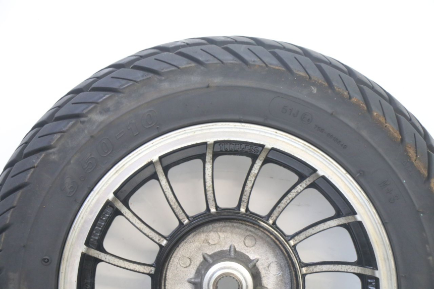 photo de JANTE ARRIÈRE ET PNEU VENESI FLY RETRO 4T 50 (2020 - 2025) - Pièce contrôlée