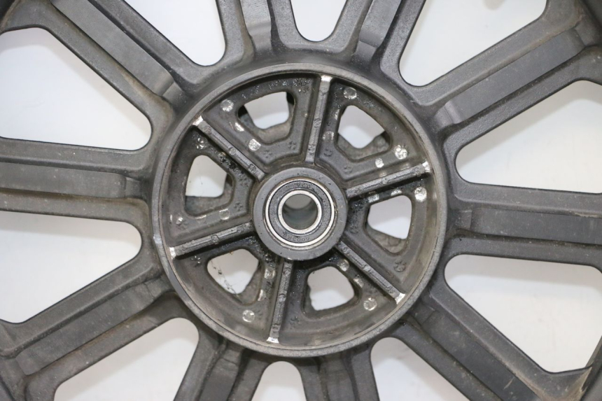 photo de JANTE ARRIÈRE ET PNEU KEEWAY K-LIGHT KLIGHT 125 (2018 - 2025) - Détails caractéristiques