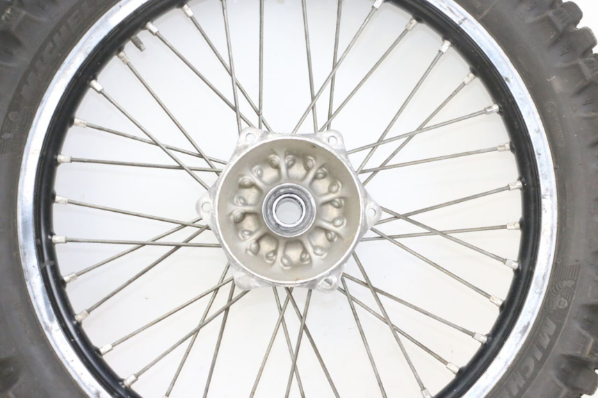 photo de JANTE ARRIÈRE ET PNEU KAWASAKI KXF KX-F 250 (2017 - 2019) - Détail de la pièce