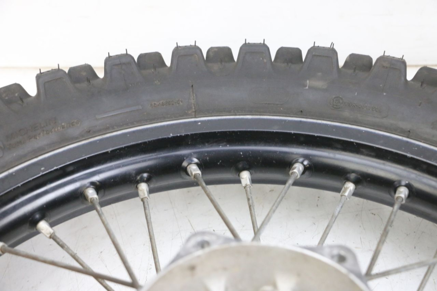 photo de JANTE ARRIÈRE ET PNEU KAWASAKI KXF KX-F 250 (2017 - 2019) - Pièce contrôlée