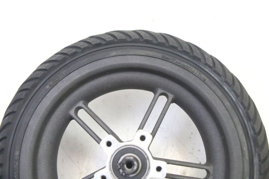 photo de JANTE ARRIÈRE ET PNEU XIAOMI MI PRO 2 1 - Détail de la pièce