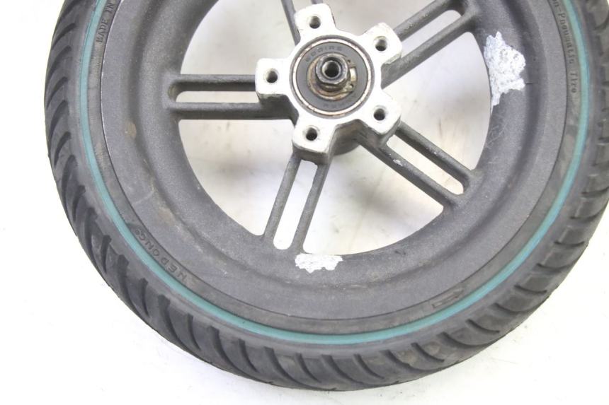 photo de JANTE ARRIÈRE ET PNEU XIAOMI MI PRO 2 1 - Zoom état d’usage