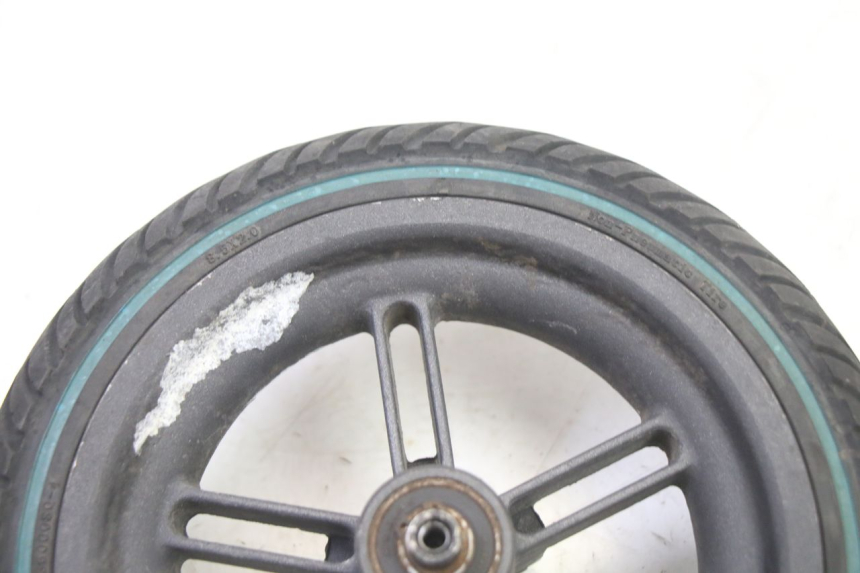 photo de JANTE ARRIÈRE ET PNEU XIAOMI MI PRO 2 1 - État de surface