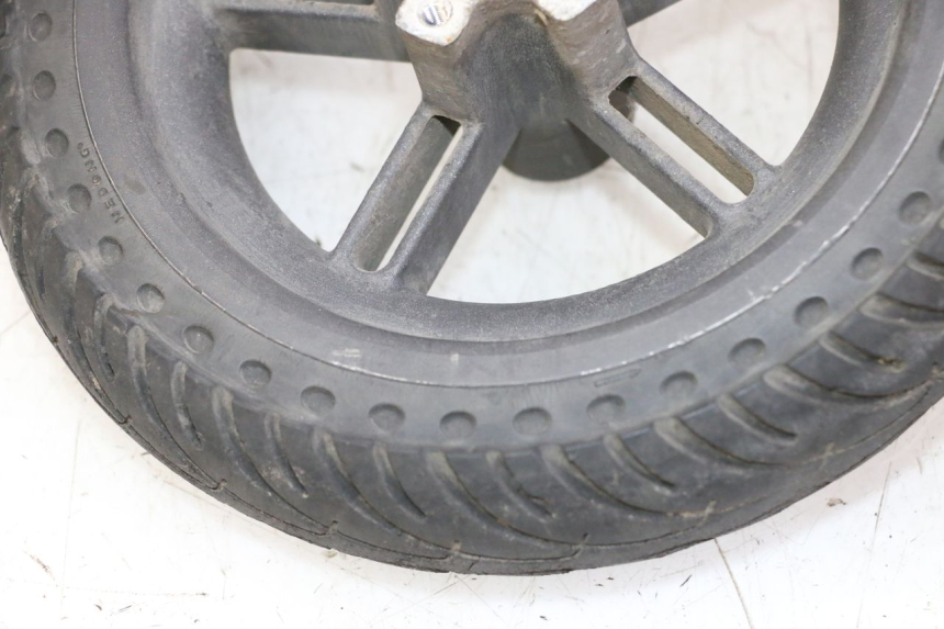 photo de JANTE ARRIÈRE ET PNEU XIAOMI MI PRO 2 1 - État de surface