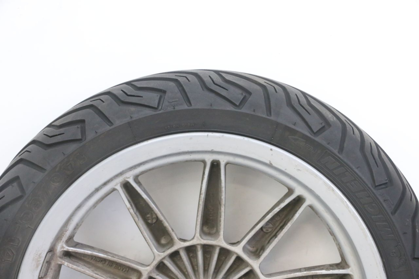 photo de JANTE ARRIÈRE ET PNEU PIAGGIO MP3 LT 300 (2010 - 2016) - Vue d’ensemble