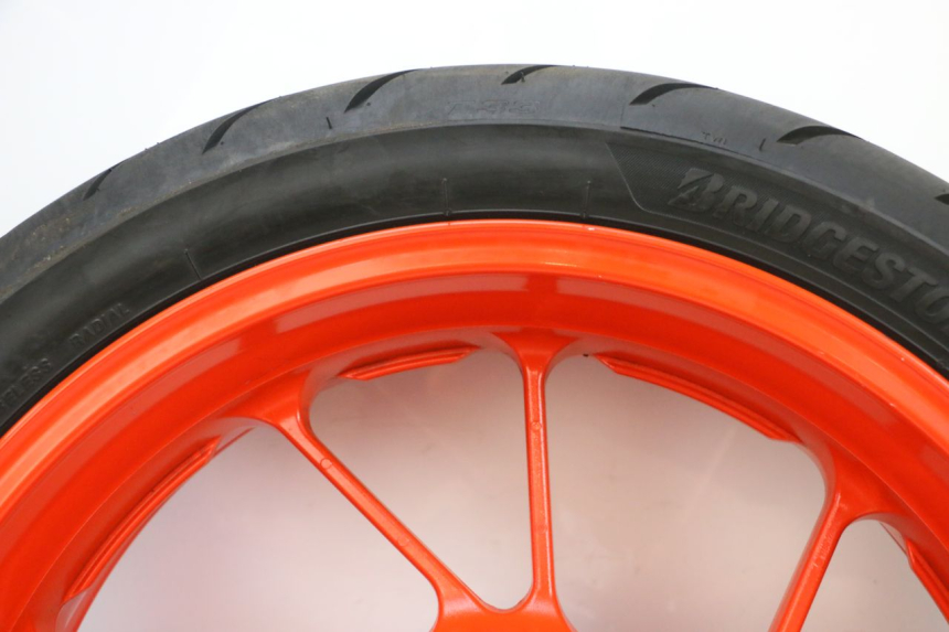 photo de JANTE ARRIÈRE ET PNEU YAMAHA MT-07 MT07 ABS 700 (2018 - 2020) - Photo complémentaire