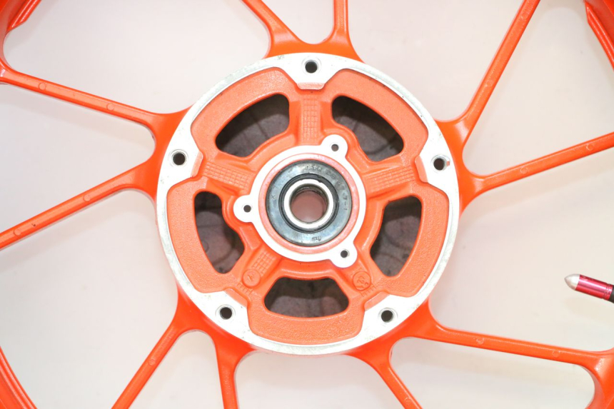 photo de JANTE ARRIÈRE ET PNEU YAMAHA MT-07 MT07 ABS 700 (2018 - 2020) - Vue principale