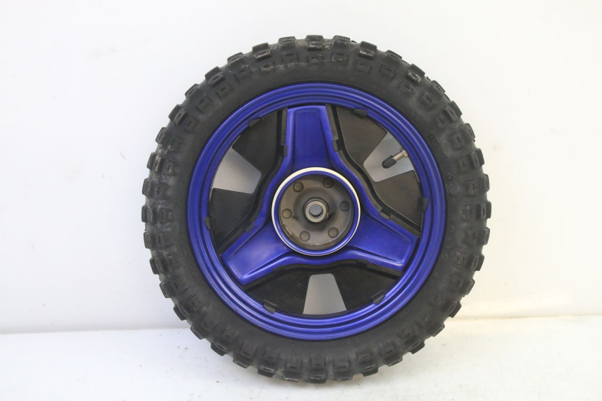 photo de JANTE ARRIÈRE ET PNEU YAMAHA PW 50 (1984 - 2025) - Points de fixation