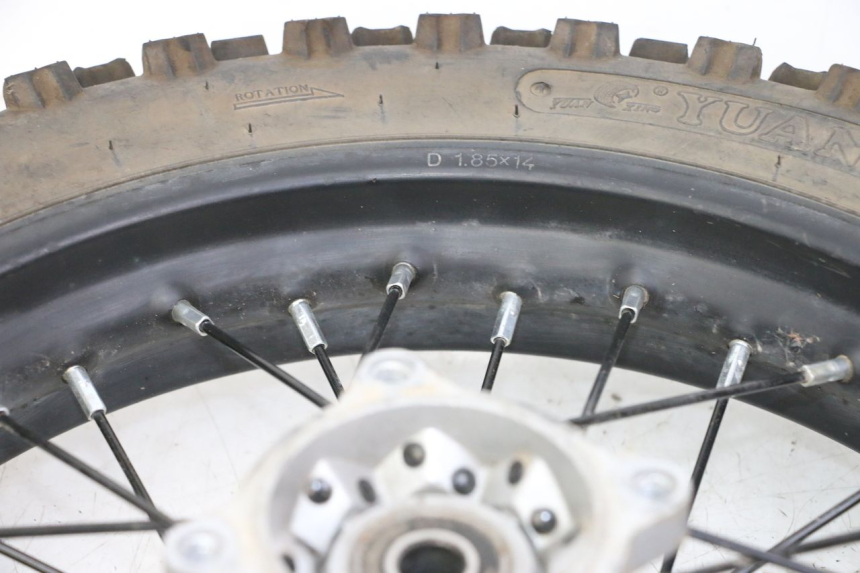 photo de JANTE ARRIÈRE ET PNEU APOLLO RFZ 125 - Vue d’ensemble