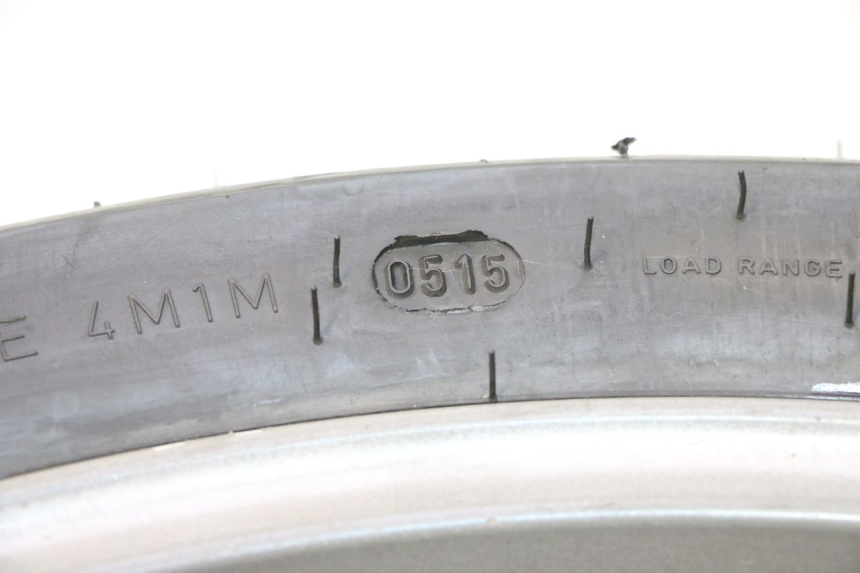 photo de JANTE ARRIÈRE ET PNEU DUCATI SS IE DS CARENEE 1000 (2002 - 2006) - Détail de la pièce