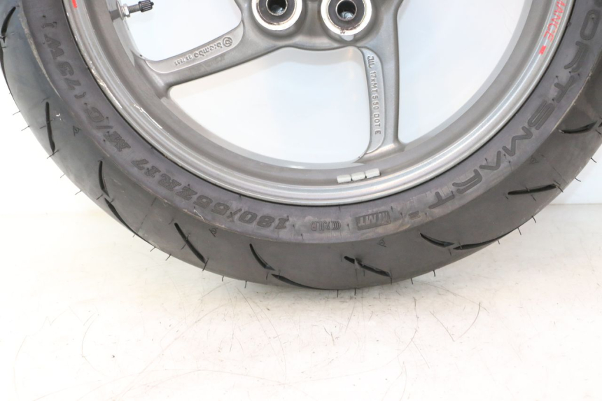 photo de JANTE ARRIÈRE ET PNEU DUCATI SS IE DS CARENEE 1000 (2002 - 2006) - Vue principale