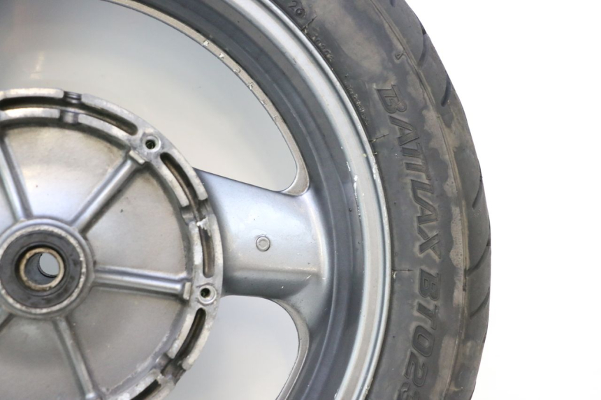 photo de JANTE ARRIÈRE ET PNEU HONDA ST PAN EUROPEAN 1100 (1990 - 2002) - Zoom qualité