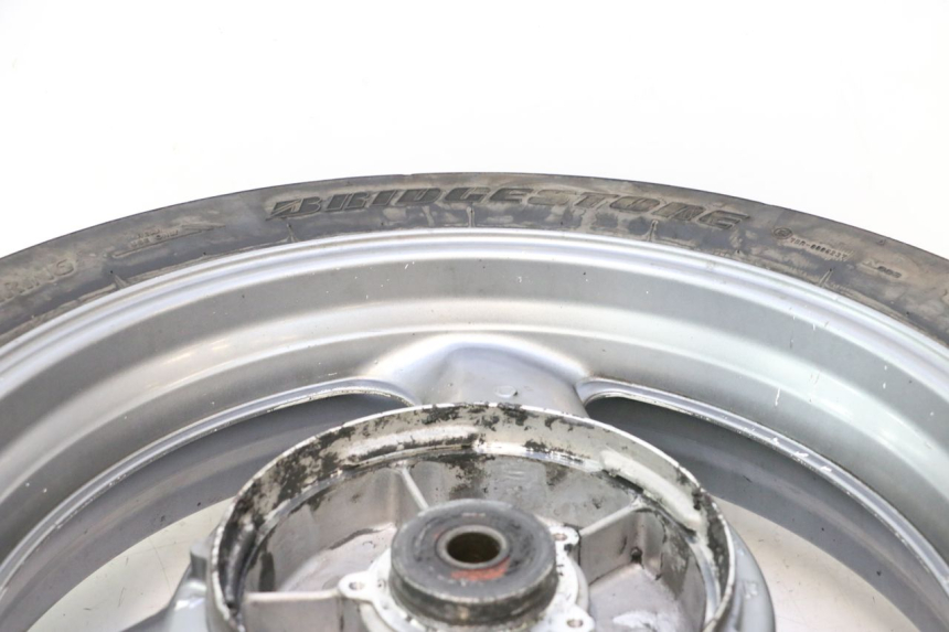 photo de JANTE ARRIÈRE ET PNEU HONDA ST PAN EUROPEAN 1100 (1990 - 2002) - Points de fixation