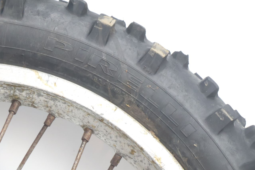 photo de JANTE ARRIÈRE ET PNEU HUSABERG TE 250 (2011 - 2014) - Angle alternatif