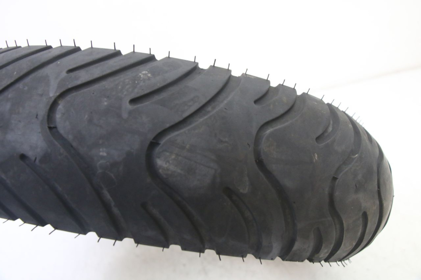 photo de JANTE ARRIÈRE ET PNEU PEUGEOT VIVACITY NEW 2T 50 (2008 - 2017) - Zoom composants