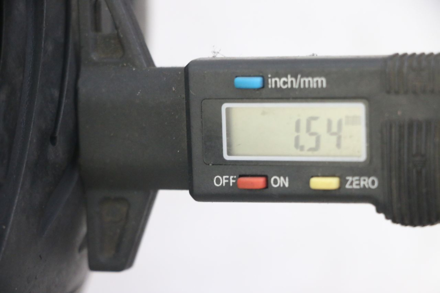 photo de JANTE ARRIÈRE ET PNEU YAMAHA X-MAX XMAX 125 (2010 - 2013) - Détail de la pièce