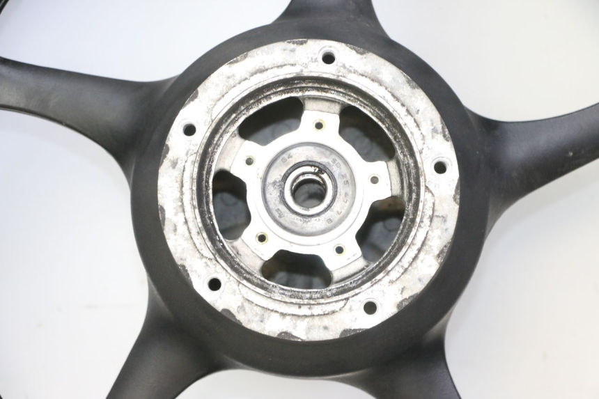 photo de JANTE ARRIÈRE ET PNEU YAMAHA XJ6 ABS 600 (2008 - 2016) - Photo complémentaire