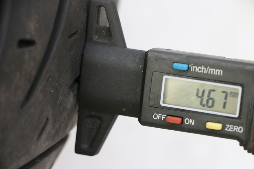 photo de JANTE ARRIÈRE ET PNEU YAMAHA XJ6 ABS 600 (2008 - 2016) - Zoom état d’usage