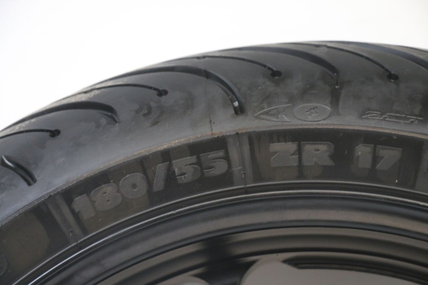 photo de JANTE ARRIÈRE ET PNEU YAMAHA TRACER 7 700 (2020 - 2024) - Zoom composants