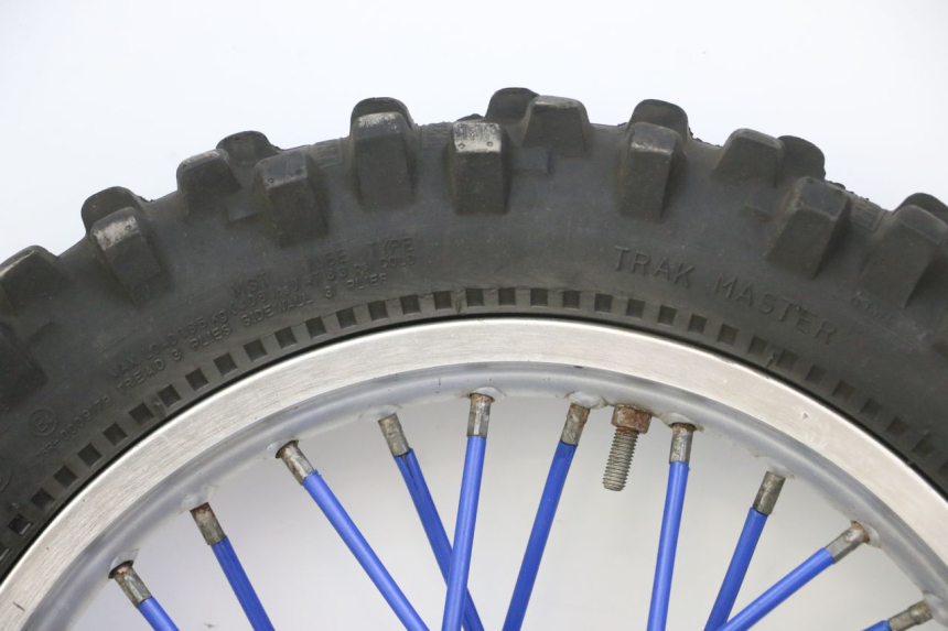 photo de JANTE ARRIÈRE ET PNEU YAMAHA YZ 85 (2002 - 2018) - Focus structure
