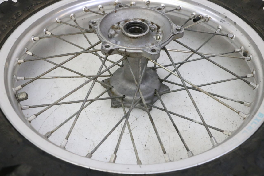 photo de JANTE ARRIÈRE ET PNEU YAMAHA YZF YZ-F 450 (2014 - 2016) - Pièce contrôlée