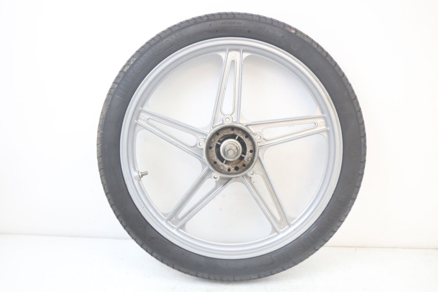 photo de JANTE ARRIERE PEUGEOT 103 VOGUE VS2 50 (2004 - 2017) - Points de fixation