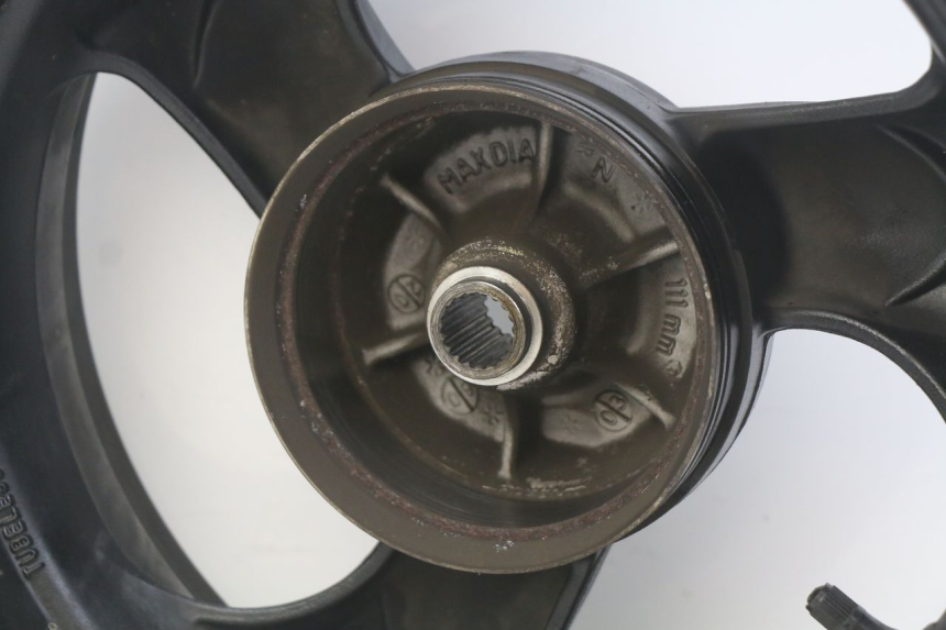 photo de JANTE ARRIERE KYMCO AGILITY 4T 50 (2018 - 2022) - Vue d’ensemble