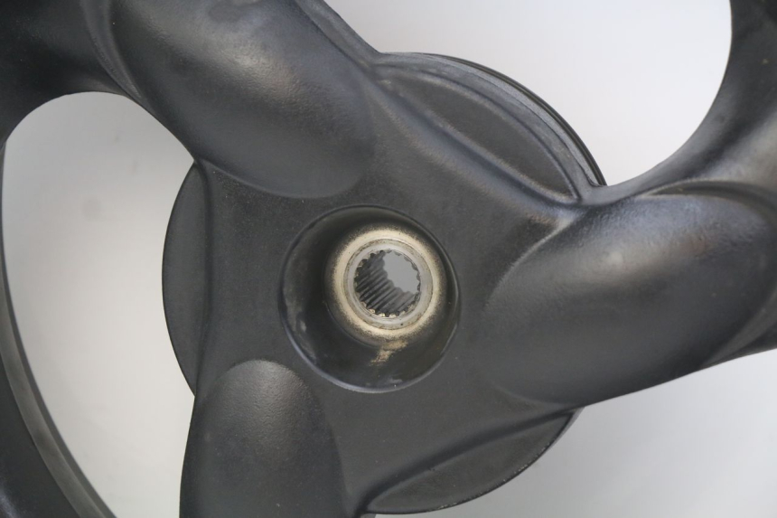 photo de JANTE ARRIERE KYMCO AGILITY 4T 50 (2018 - 2022) - Pièce contrôlée