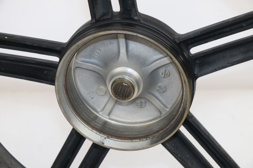 photo de JANTE ARRIERE KYMCO AGILITY CITY 50 (2008 - 2016) - Points de fixation